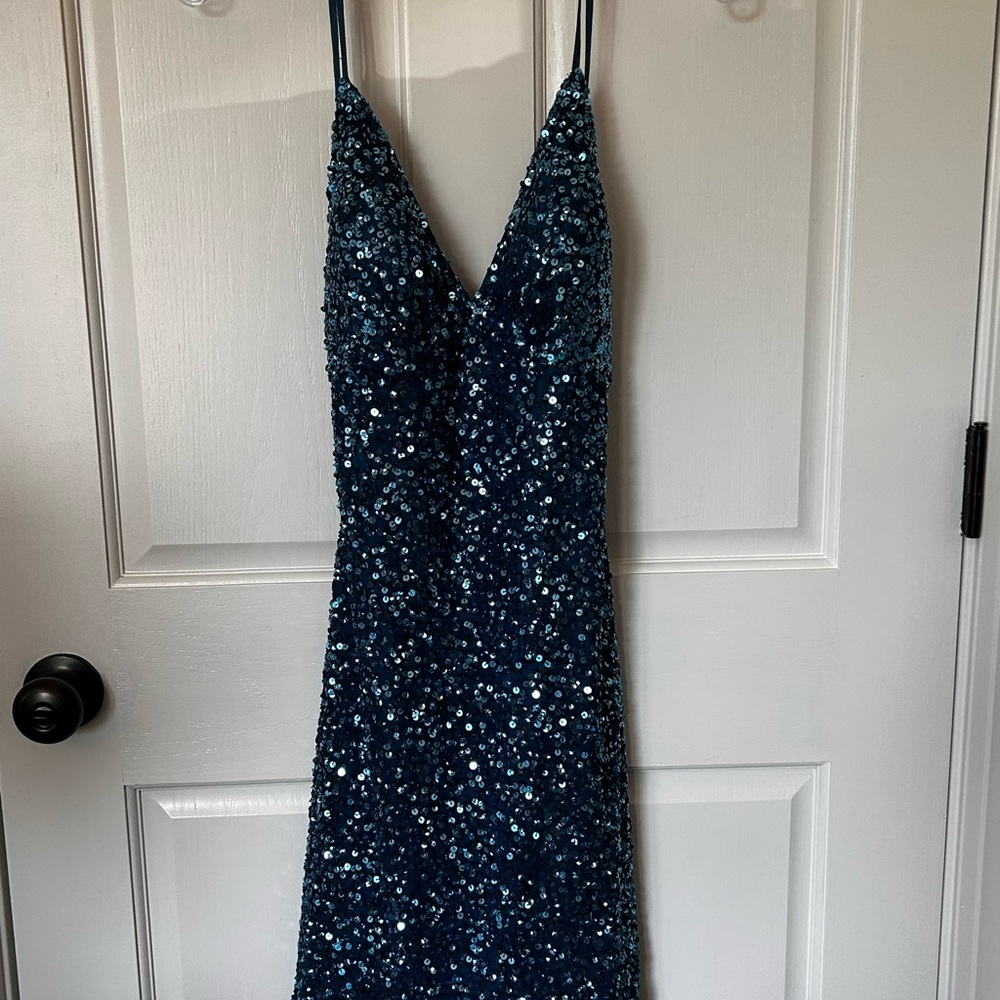 Elegant Blue Sequin Dress